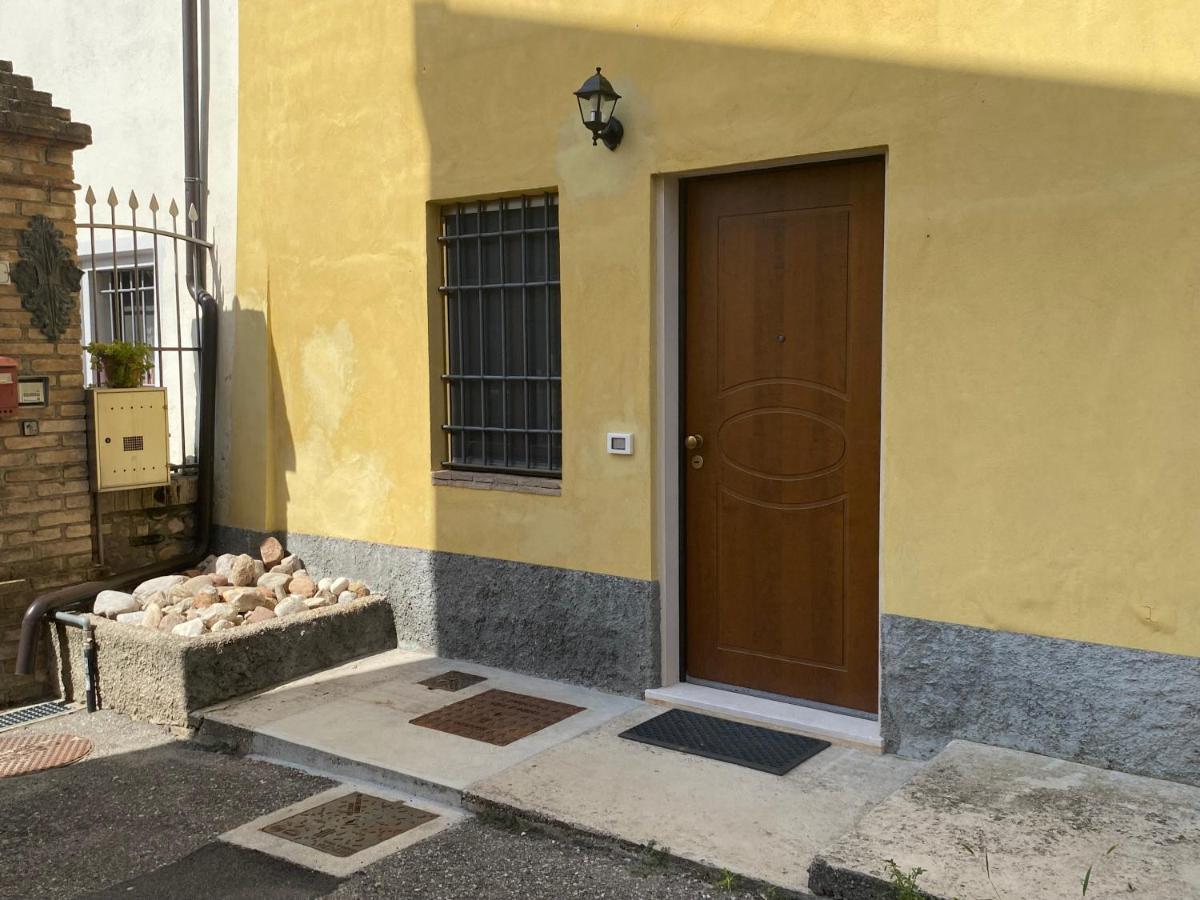 Appartamento B&B C'Era Una Volta Solferino Exterior foto